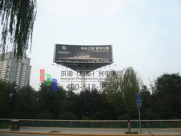 陜西咸陽內(nèi)弧形高炮三面翻廣告牌 陜西咸陽內(nèi)弧形高炮三面翻廣告牌